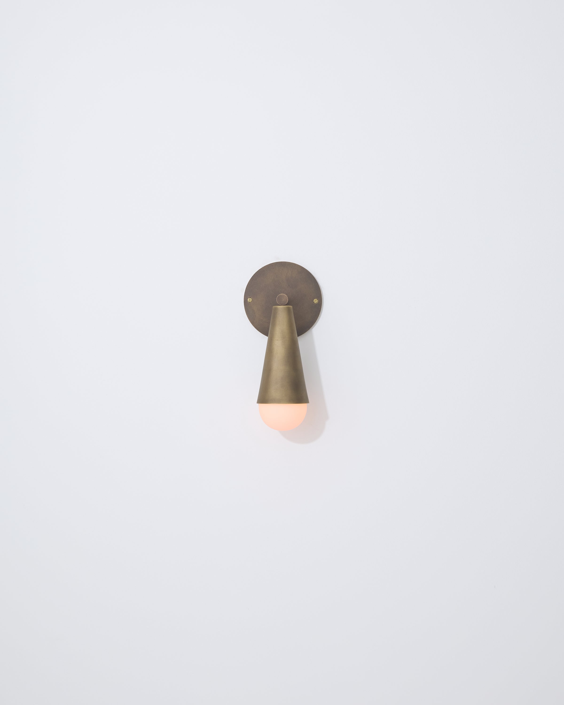 Karma I Wall Sconce