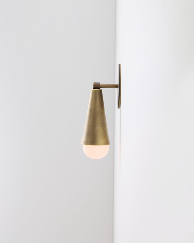 Karma I Wall Sconce