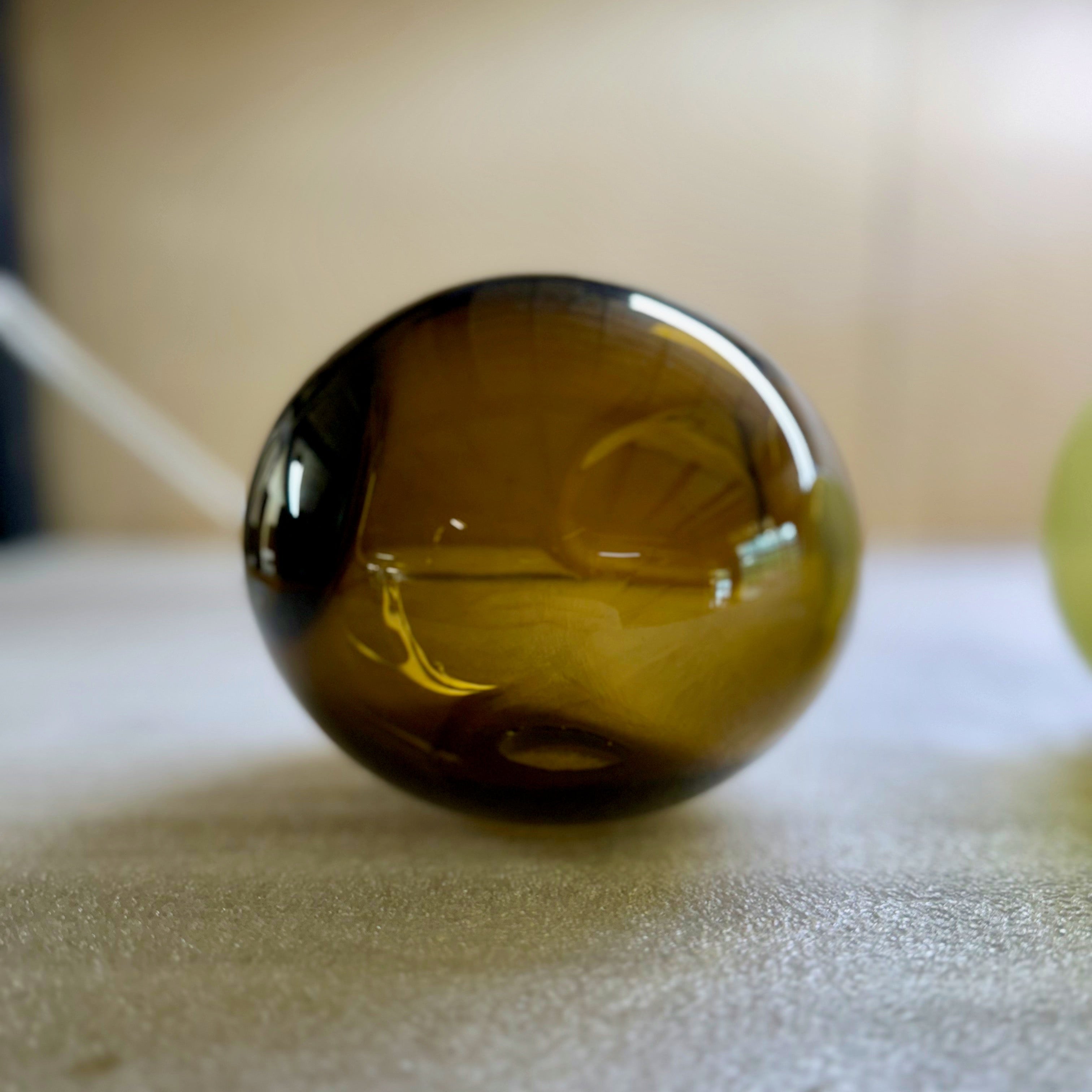 Smoke T-104 Blown Glass Sample