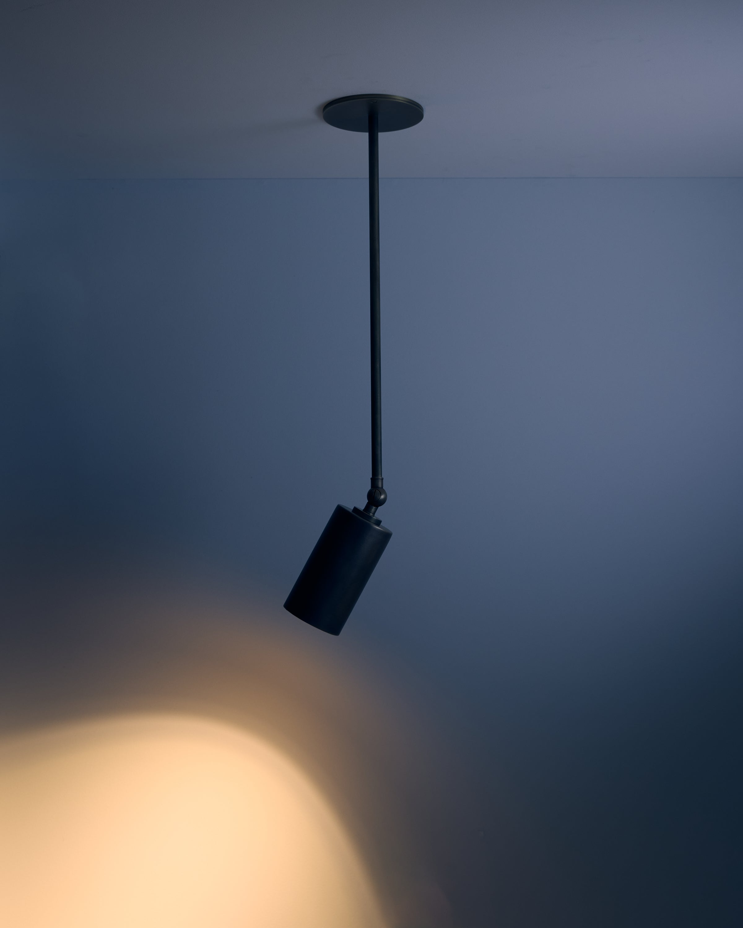 Baton Spotlight With extension arm Medium